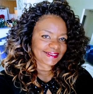 Meet your Posher, Juanita